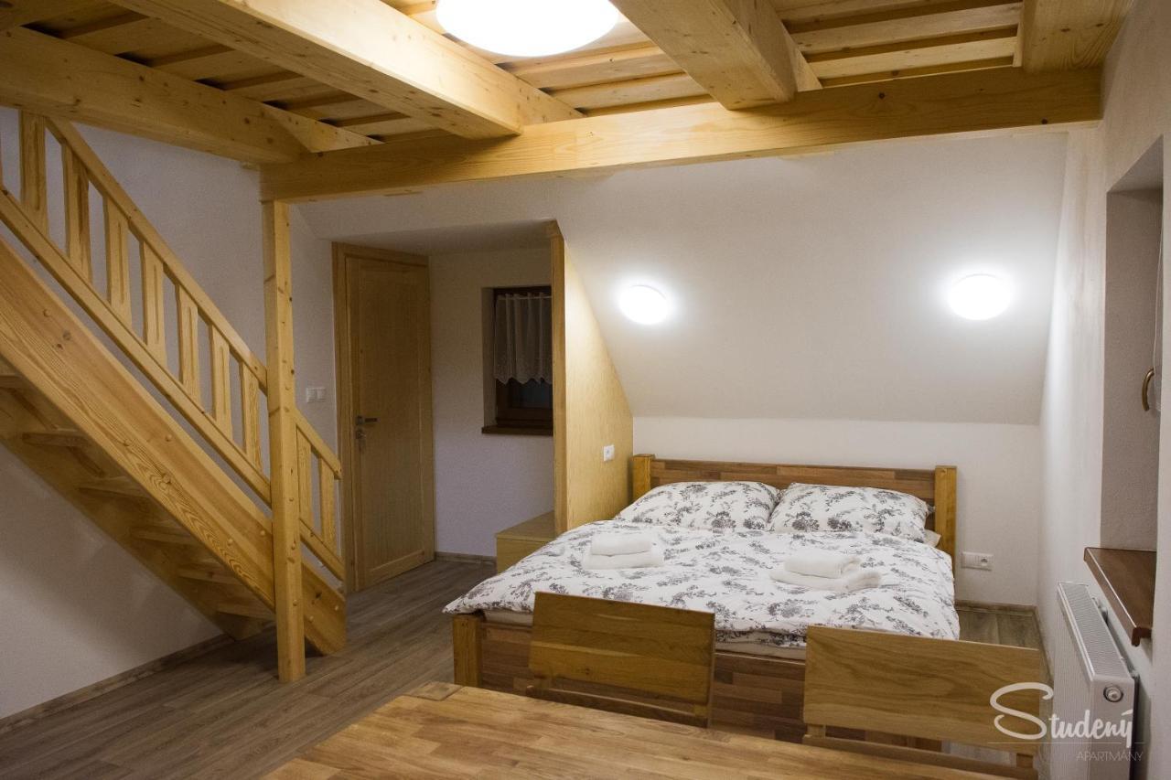 Apartmany Studeny Kunratice  ภายนอก รูปภาพ